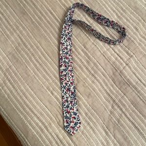 Penguin floral tie